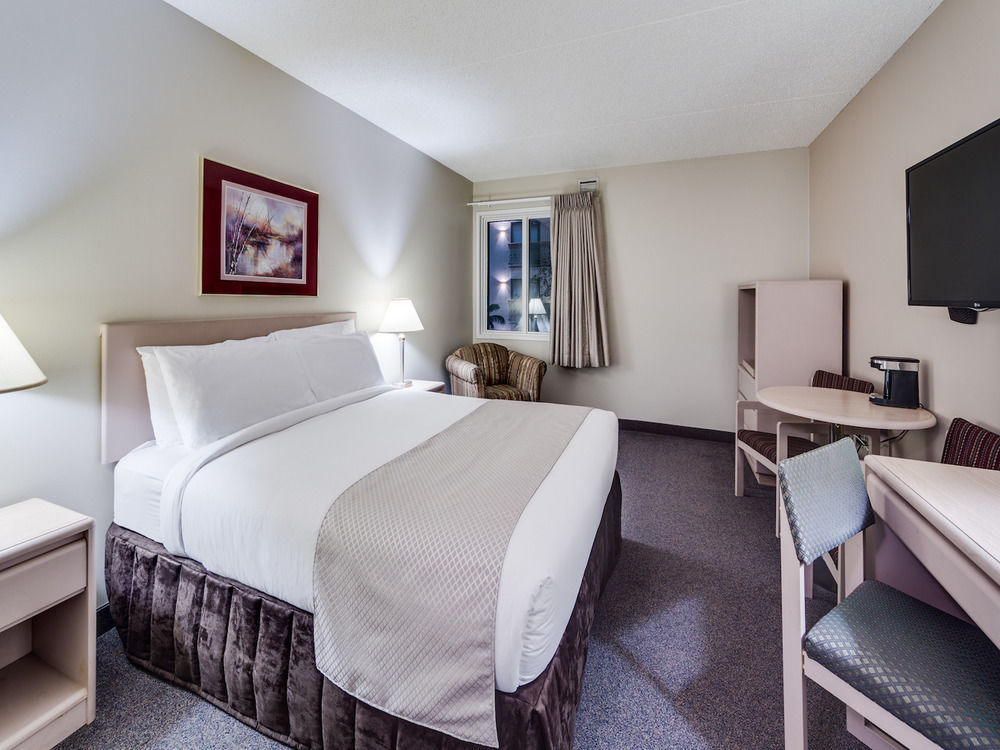Heritage & Convention Centre - 2*